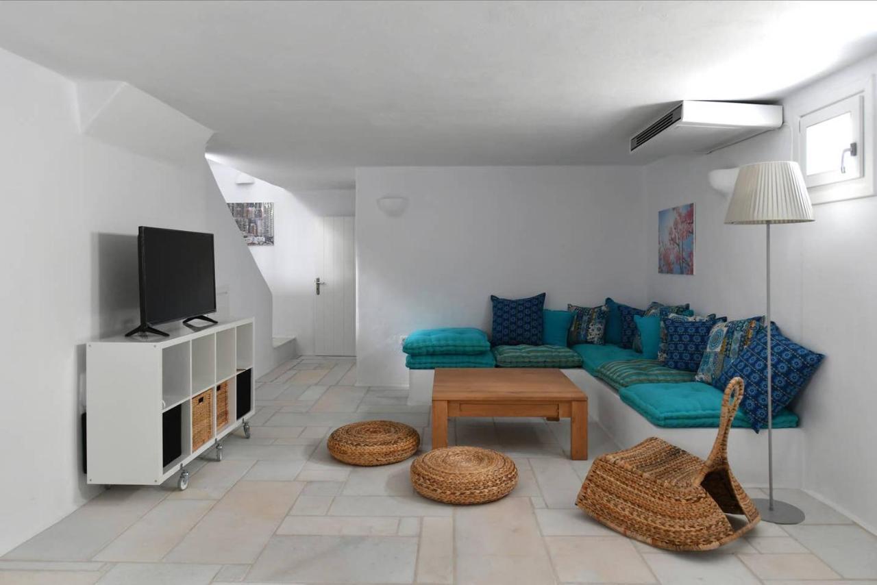 Orasea Villa With Private Pool Páros 외부 사진