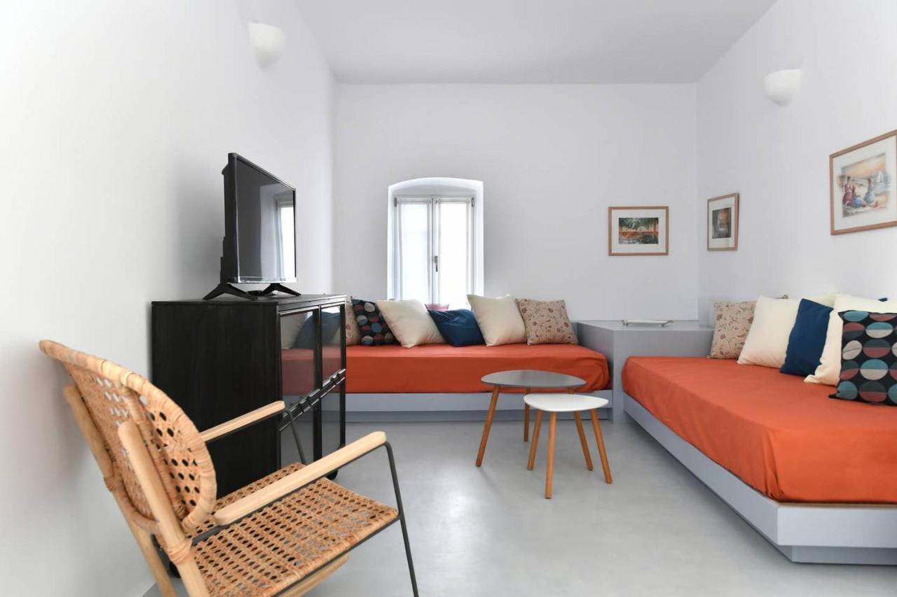 Orasea Villa With Private Pool Páros 외부 사진